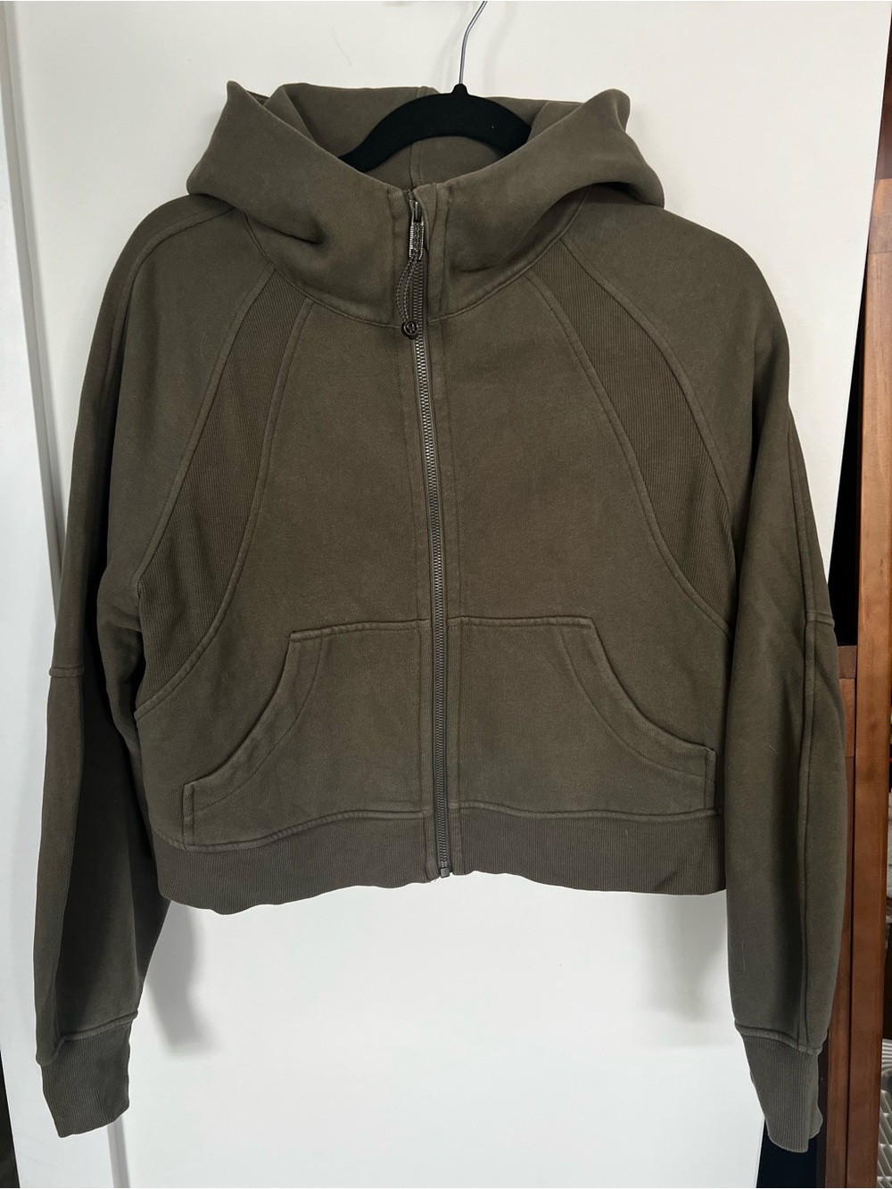 lululemon Scuba Full-Zip Cropped Hoodie